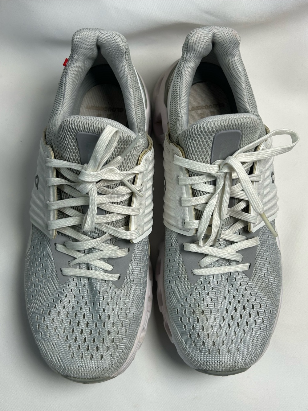 On Cloudswift Running Shoes in Light Gray and White women’s US 7 EU 38 sneakers - Picture 3 of 11